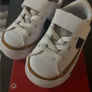 Nike White and Tan Kids Sneakers